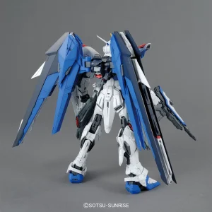 MG 1/100 FREEDOM GUNDAM VER 2.0 & KIRA YAMATO 14