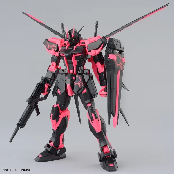 MG 1/100 AILE STRIKE GUNDAM Ver.RM (Recirculation Color / Neon Pink) (GAT-X105+AQM/E-X01) 3