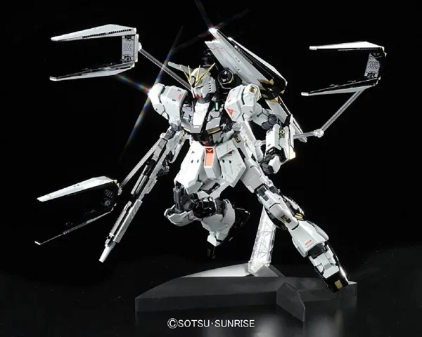 MG 1/100 RX-93 NU GUNDAM VER. KA TITANIUM FINISH 3