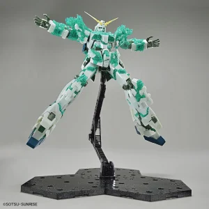 MG 1/100 UNICORN GUNDAM (LUMINOUS CRYSTAL BODY) 16