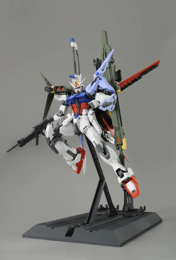 MG 1/100 LAUNCHER STRIKER / SWORD STRIKER PACK POUR AILE STRIKE GUNDAM VER. RM 6